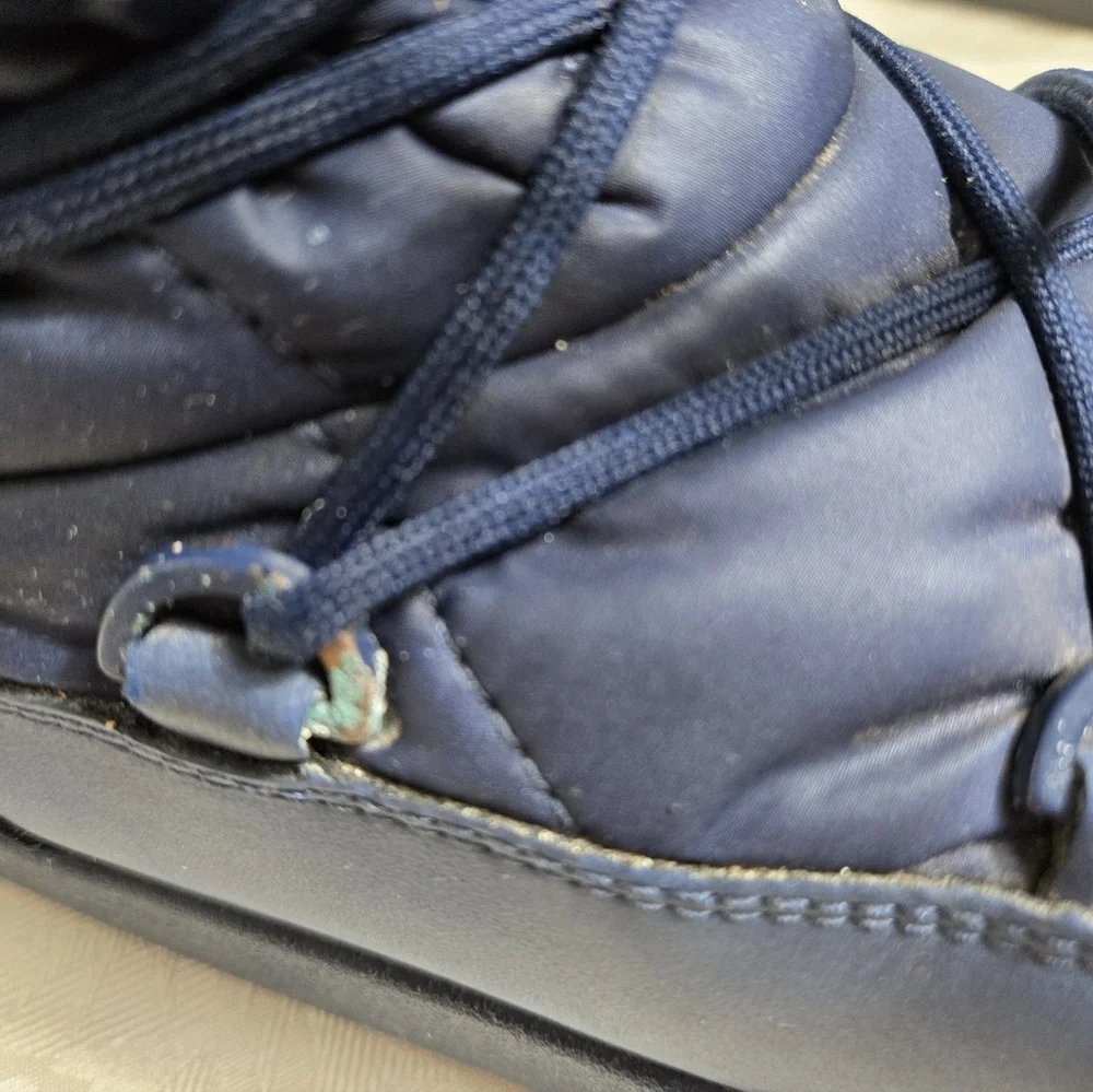 UGG Blue Winter Lace Up Quilted Moon Boots